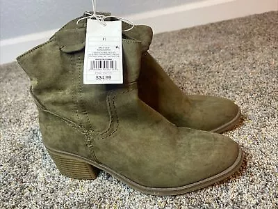 Women's Merona Size 7.5 Olive/ Sawyer Suede Ankle Boots • $29.99