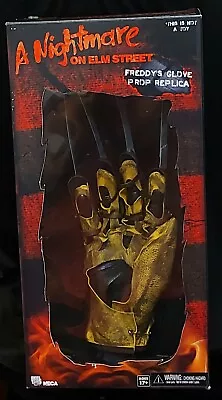 Neca Nightmare On Elm Street Prop Replica Freddy Krueger Glove (1984) • £109.95