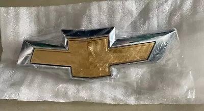 2016-24 Chevrolet Malibu Front Grille Bowtie Emblem 23125928 New Gm Oem • $39.99