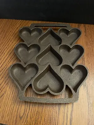 Vintage John Wright Cast Iron Heart Cookie Mold Country Corn Muffin Baking Pan • $29.99