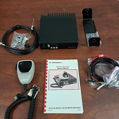 NEW UHF Motorola MaxTrac 300 ACD44MJA7DA5BK KIT WITH VMN1030A AND ACCESSORIES • $124.99