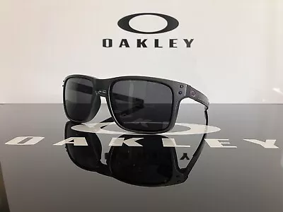 Oakley Holbrook Mix Sunglasses • £95