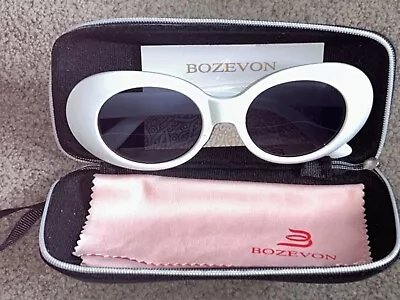 Bozevon Ladies Vintage Retro White Sunglasses • £5