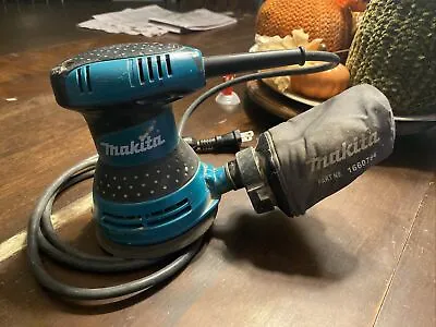 Makita BO5030 120V-3A 5  Random Orbital Sander **FOR PARTS** Runs But Not Right • $24.50