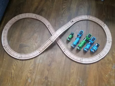 Learning Curve Wooden THOMAS THE TANK ENGINE  TRAIN TRACK SET With 5 Trains  • £38