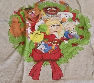 Disney The Muppets Christmas Youth Shirt Grey XL Group Wreath Crew Neck Animal • $22