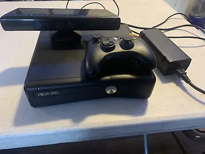 Microsoft Xbox 360 Kinect Holiday Bundle 250GB Glossy Black Console • $80