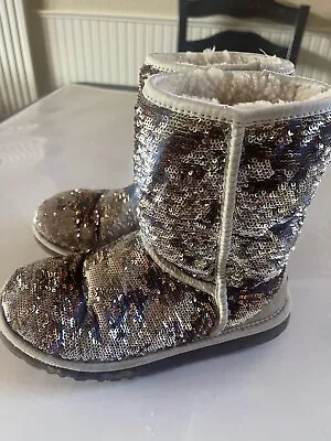 Ugg Boots  Women Classic Short Genuine Sheepskin Glitter COPPER Silver 3353 SZ 5 • $16.87