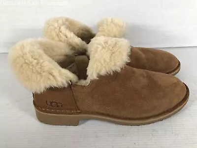 UGG Womens 1012358 Brown Suede Round Toe Slip On McKay Ankle Snow Boots Size 8 • $34.99