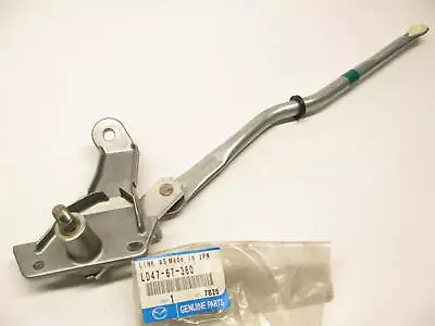 NEW - OEM Mazda LD47-67-360 Right Windshield Wiper Pivot Link Arm 2002-2006 MPV • $44.99