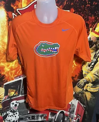 NIKE DRI-FIT FLORIDA GATORS Logo Men’s Sz M Orange Short Sleeve Shirt Swoosh • $13.50