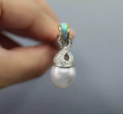 Kabana 18k 750 Yellow/White Gold Opal Diamond White Pearl Pendant Charm *NEW* • $2499.99