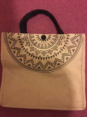 Jute Shopping Bag • £4.99