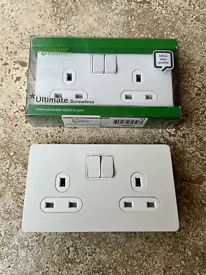 Schneider Electric Ultimate Screwless Flat Plate - Double Switched Socket X2 • £25