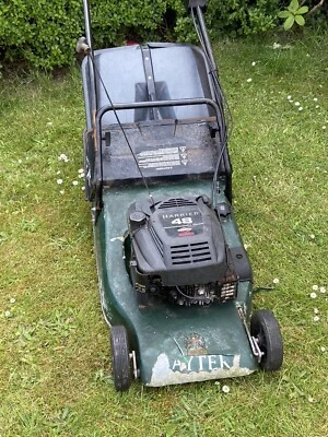 £30 • Buy Hayter Harrier 48 Quantum Petrol Lawnmower ￼