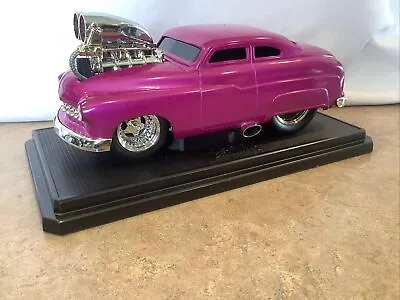 1/18 Muscle Machine  1949 MERC MAJENTA LED SLED  Blowin DISPLAYED-NO BOX • $29.95