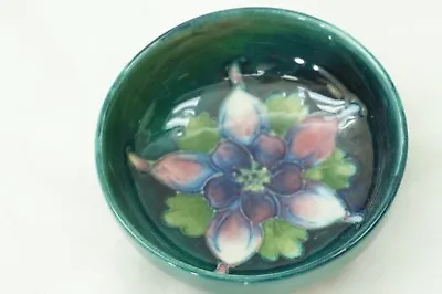 MOORCROFT POTTERY SMALL BOWL FLORAL FLOWER 3in PIN DISH FOOTED ENGLAND VINTAGE • $29.99