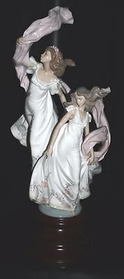 $1469 • Buy BEAUTIFUL Lladro  Allegory Of Liberty  5819 LADIES DANCING SWIRLING Retail $2625
