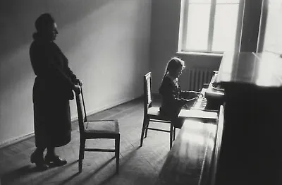 Elliott ERWITT:  Piano Lesson Odessa 1957 / Silver Print / Prtd 1977 / SIGNED! • $1750