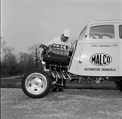 Race Cars - Malco Gasser 1933 Willys - Ford 427 SOHC RACING OLD PHOTO 2 • $8.50