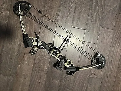 Mathews Mission Craze Compound Bow - RH • $260