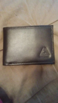 $4.99 • Buy MONTANA BRAND Luxury MENS COLOMBIAN LEATHER BI-FOLD WALLET - Solid Black - MINT