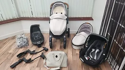 Egg Stroller/Carry Cott/Egg Bag/Fitted Rain Covers /Maxi-Cosi Car Seat Iso Fix • £850