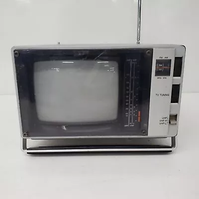 VTG Montgomery Ward 1986 6 Inch Portable TV/Radio For P&R ONLY • $9.99