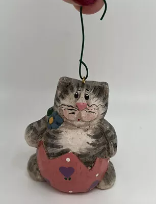 Eddie Walker * Midwest Of Cannon Falls * Easter Kitty Cat In Egg Ornament • $9.99