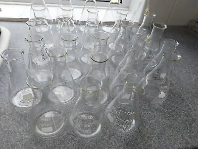 £200 • Buy Job Lot Glassware Scientific Laboratory Conical Flasks, Beakers, Pirex Lot 1