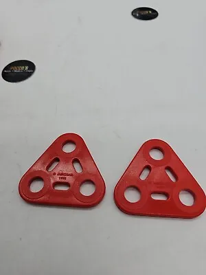 MECCANO JUNIOR Plastic Spare Parts RED Triangle 1983 X2 • £2.90