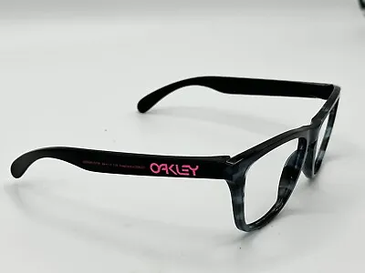 New Oakley Frogskins X Fragment Bright Pink Frame- Translucent & Polished Arms • $59.99