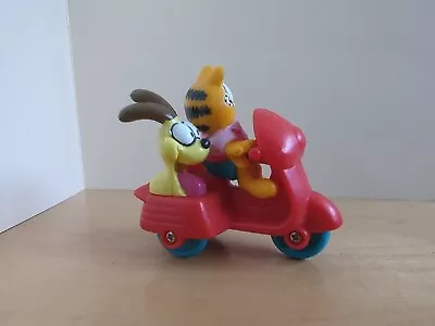 VINTAGE Garfield & Odie Figure On Scooter 1988 McDonald’s Figurine Miniature Toy • $2.99