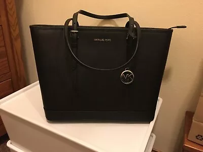 Michael Kors Nwt Jet Set Travel Large Black Saffiano Leather Tote Bag • $135