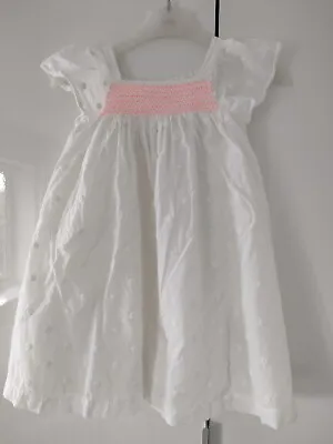 Arks And Spencer Girls White Cotton Summer Dress Size 5-6 Years • £8