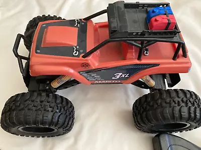 Maisto R/C 3XL Rock Crawler UNTESTED • $29.99