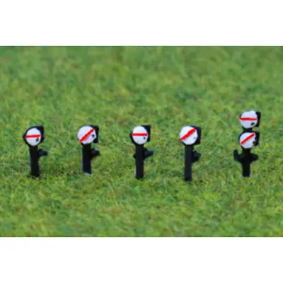 P&D Marsh PDX361 N GAUGE Painted Ground Signals • £10.99