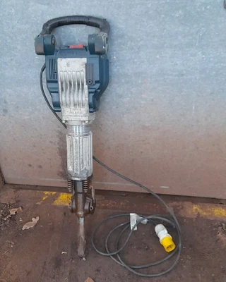£220 • Buy Bosch GSH16-28 Breaker 110 Volt 1600 Watt 16KG