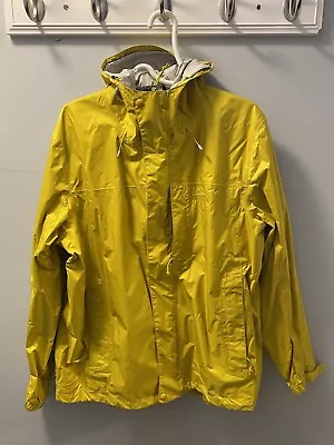 LL Bean 100 Percent Nylon Hooded Rain Jacket Mens Size Mens L Yellow • $22