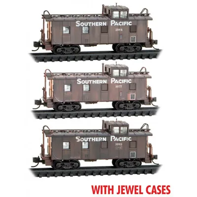 N Scale MICRO TRAINS 983 05 054 SP Southern Pacific Weathered Caboose Set • $103