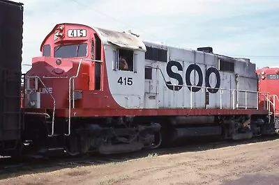 T: Original Slides (2) SOO LINE Alco RS27 #415 In 1973 • $3.99