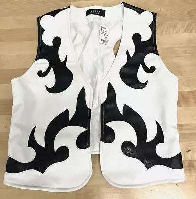 Akira Heart Of The Highlands Faux Leather Vest - White/Black Small • $58.99