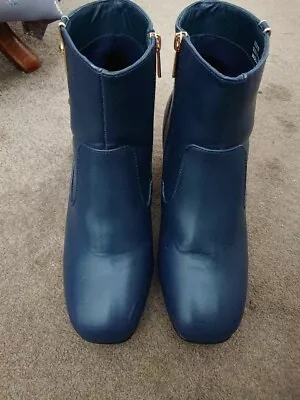 Jdwilliams Ladies Ankle Boots Size 9  • £25