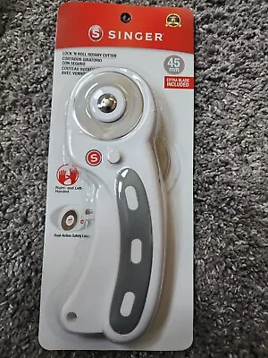 Singer Lock N Roll Rotary Cutter 45mm • $12.99