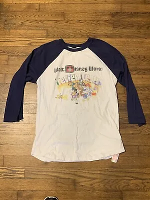 Men’s Walt Disney World Raglan Medium Distressed Navy 2 Tone 3/4 Shirt Graphic • $13.95