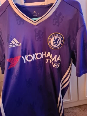 £25 • Buy Chelsea Home Jersey 16/17
