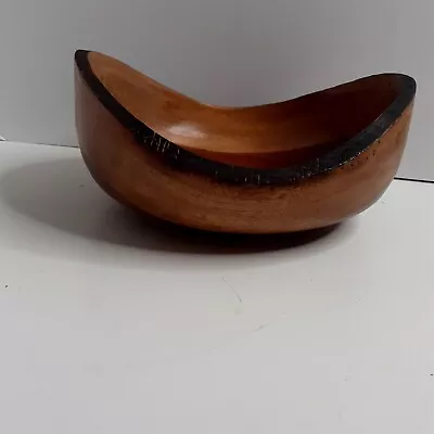 VINTAGE HANDCRAFTED LATHE TURNED CEDAR WOODEN BOWL 11  ONE PIECE/2 TONE Tv • $25