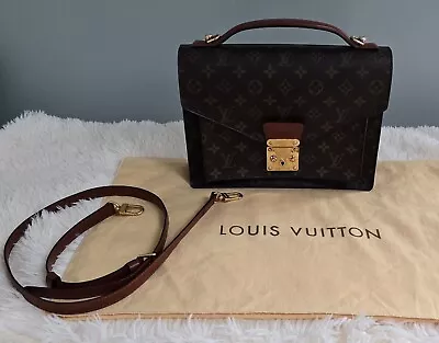 Monceau 28 Vintage Crossbody Louis Vuitton • $650