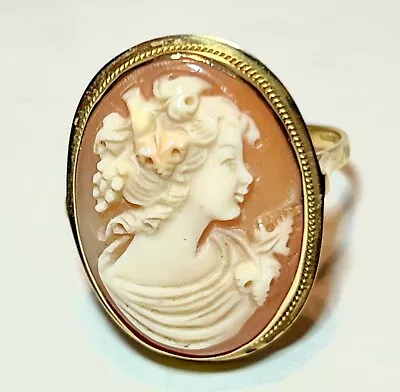 Vintage Cameo Ring Orange 18K Yellow Gold Signed 331NA Excellent Condition  • $99