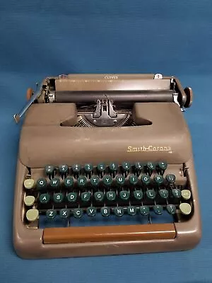 VTG Smith-Corona Clipper Manual Typewriter Tested And Works No Case • $9